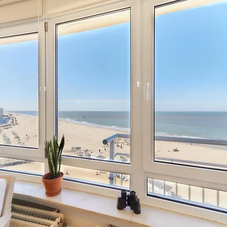 Lecomte - The Shoreline 131 Apartament *