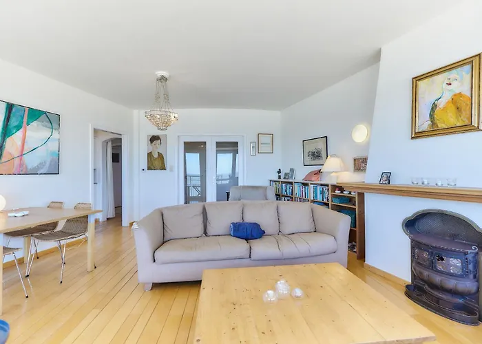 Lecomte - The Shoreline 131 *